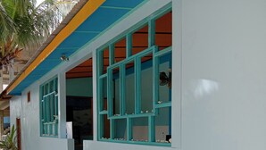 Free daily local cuisine breakfast - Futhaa Home Stay (Keyodhoo)