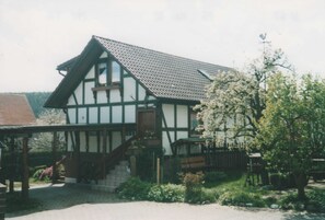 Luokittelematon kuva, 5 kautta 27, painike