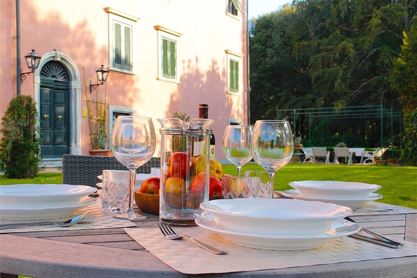 Outdoor dining - Apartment Art Villa Villa Mannelli (San Miniato)