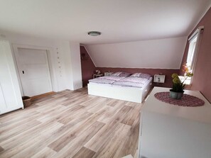 Unclassified image, 4 of 26, button