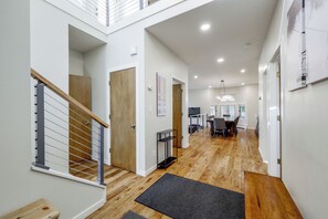 Unclassified image, 5 of 41, button - Townhome ~ 4 Mi to Beaver Creek & 8 Mi to Vail! (Avon)