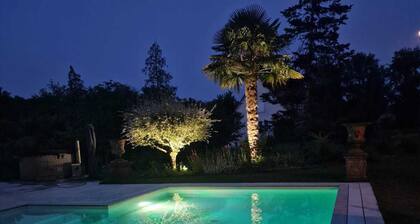 Homerez - Villa de charme à Ribérac avec piscine privée