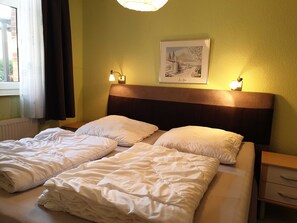 1 bedroom, WiFi, bed sheets