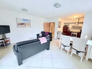 未分类图片，第 3 张，共 12 张，按钮