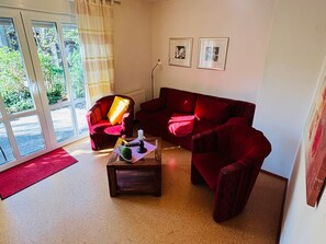 Unclassified image, 5 of 13, button - Dike Countess 2 - 8306 (Wangerland)