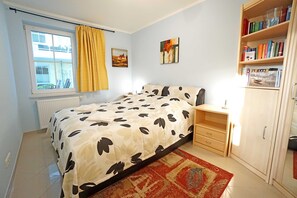 2 bedrooms, WiFi, bed sheets