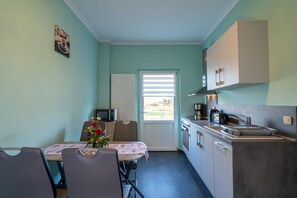 Fridge, microwave, oven, dishwasher