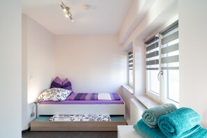 Unclassified image, 3 of 11, button