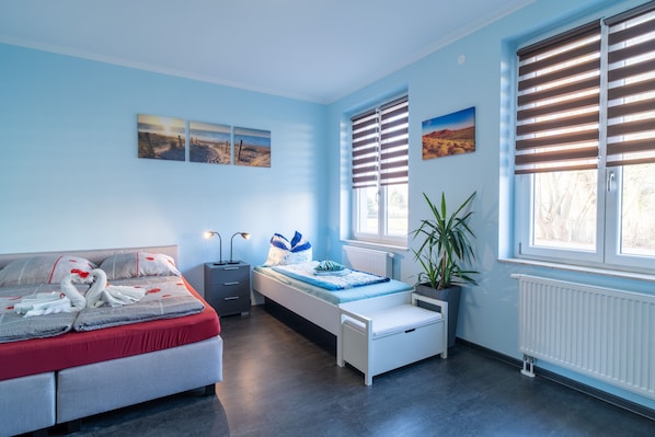2 Schlafzimmer, Reisekinderbett, WLAN, Bettwäsche