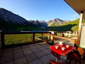 Outdoor dining - 2-room apartment in Tignes, 4/5 people, near the lake (Tignes)