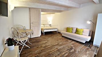 1 bedroom, travel crib, WiFi, bed sheets
