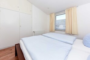 Unclassified image, 4 of 32, button - Holiday house Klabautermann (Esens)