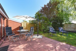 Unclassified image, 2 of 32, button - Holiday house Klabautermann (Esens)