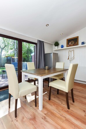 Luokittelematon kuva, 2 kautta 32, painike