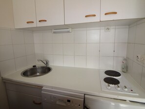 Fridge, dishwasher, coffee/tea maker, toaster - Classic comfy studio for 4 in Tignes-Le Lavachet (Tignes-Le Lavachet)