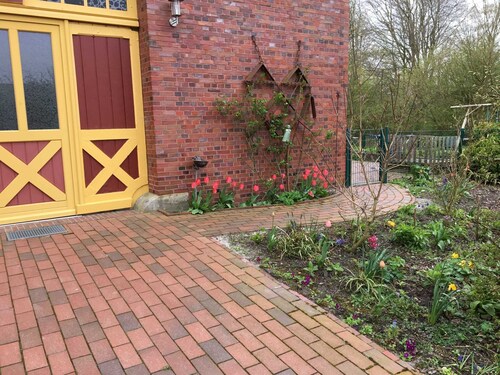 Dirkshof 2 West, Deutschland