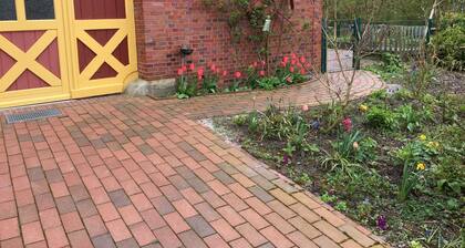 Dirkshof 2 West, Deutschland