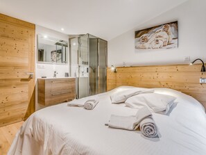 2 bedrooms, free WiFi