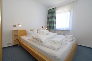 Unclassified image, 2 of 11, button