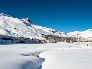 Snow and ski sports
