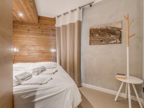 1 Schlafzimmer, Schreibtisch, WLAN