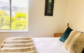 1 chambre, fer et planche Ă repasser, Wi-Fi, literie fournie