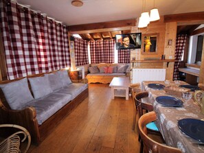 TV - Traditional Chalet in Tignes - 3 rooms, 6 people, WiFi included (Tignes)