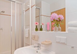 Shower - Apartment Ostseeperle - Apartment Ostseeperle in Zinnowitz (Zinnowitz)