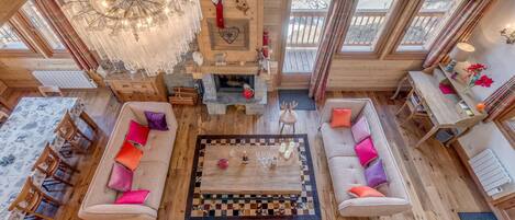 TV, fireplace, DVD player