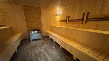 Body scrubs, 1 treatment room, massages