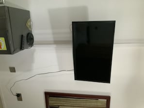 Unclassified image, 3 of 12, button