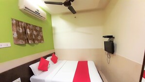 Standard Double Room - Hexa Royal Residency (Mumbai)