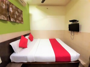 Standard Double Room | Free WiFi - Hexa Royal Residency (Mumbai)