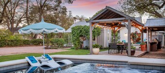 Pecan Villa with Access to Swimming Pool and Hot Tub