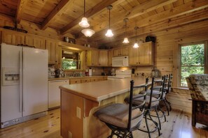 Fridge, microwave, dishwasher, coffee/tea maker