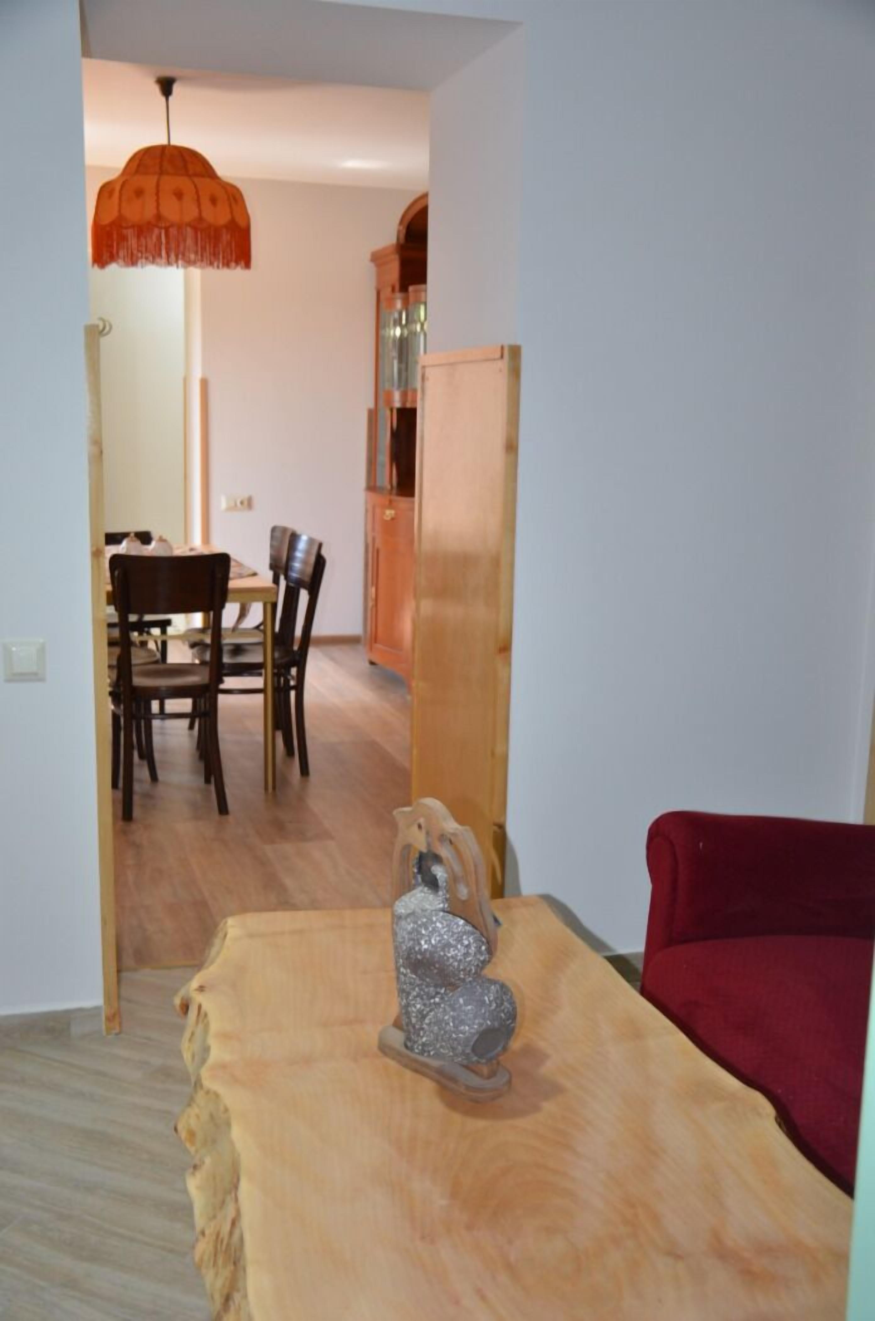 فطور أوروبي يوميًا مقابل رسوم