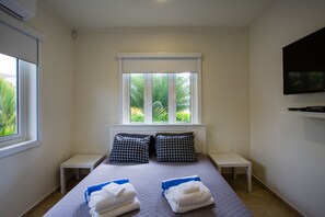 4 chambres, fer et planche à repasser, lit parapluie, Wi-Fi gratuit