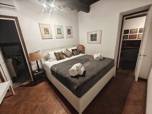 1 bedroom, in-room safe, iron/ironing board, travel crib - Lovely Navona Apartment (Roma)