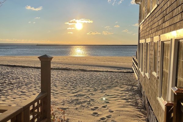 Na praia, espreguiçadeiras