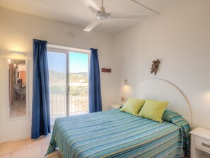 1 多间卧室、熨斗/熨衣板、WiFi、床单