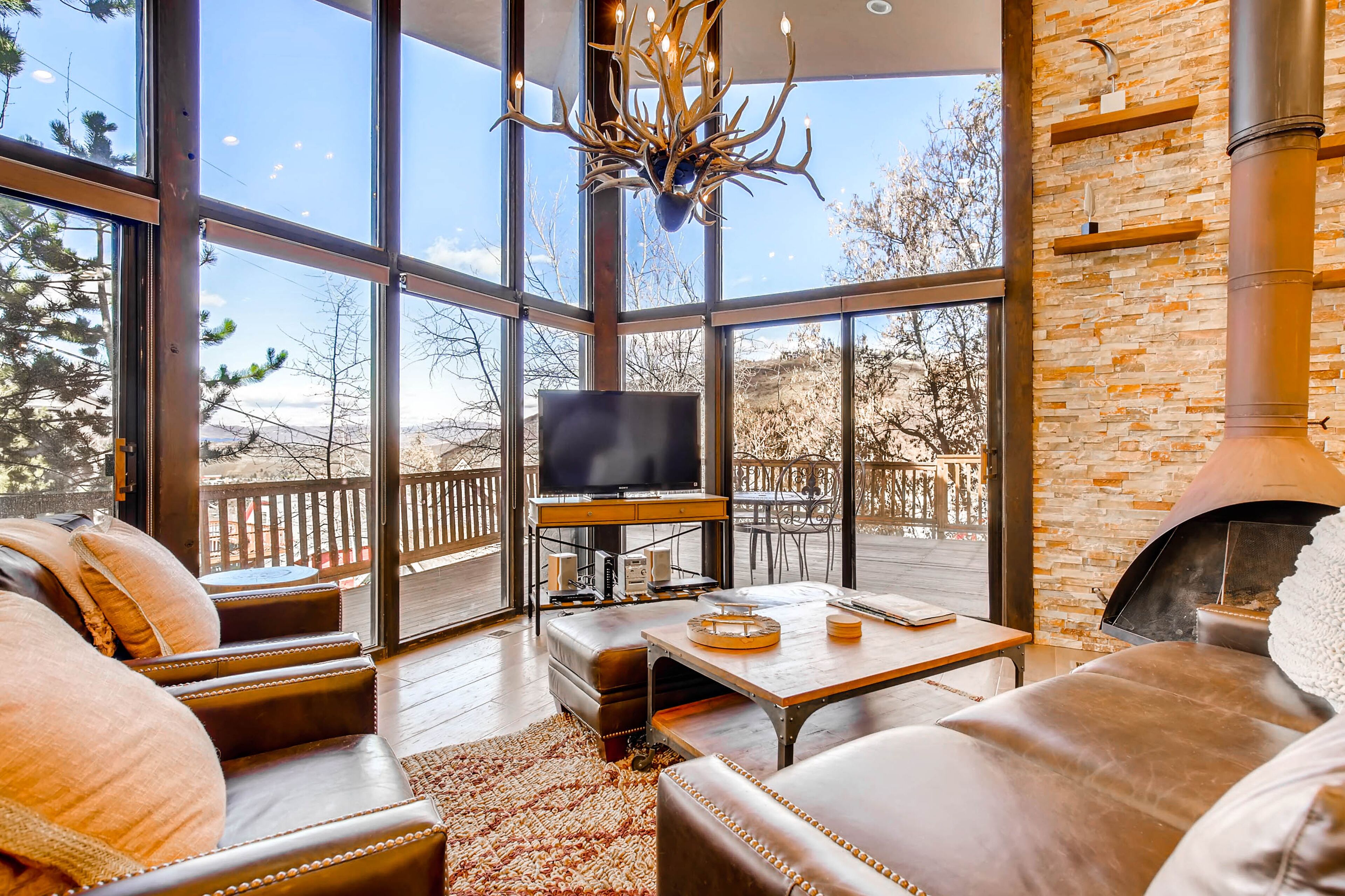 Ski-in/out house with private hot tub, large deck, & pool table - walk to town