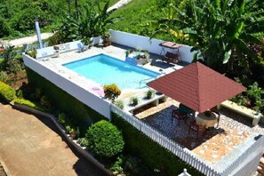 Outdoor pool, pool loungers