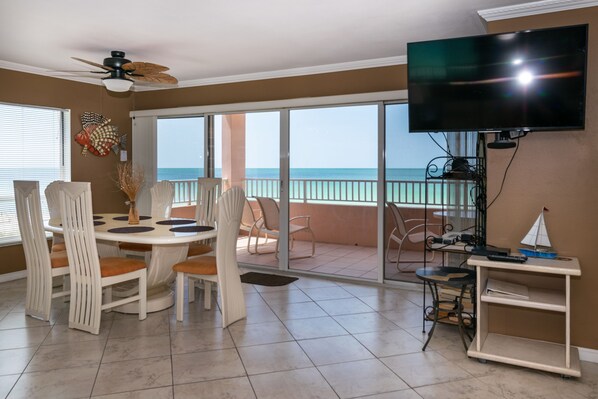 Dining - Coquina Beach Club 101 | Beachfront Bliss | Direct Gulf Views & Pool Access (Bradenton Beach)