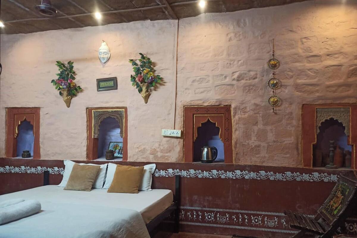 Economy Room | 1 bedroom, in-room safe, free WiFi