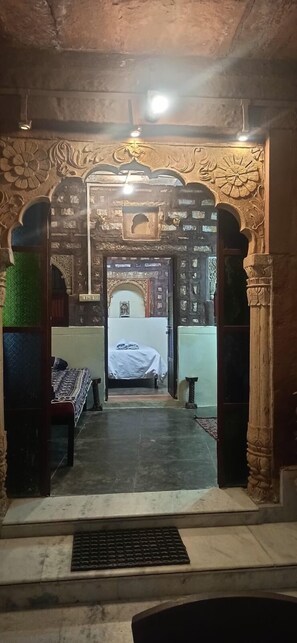 In-room safe, free WiFi - Shangri-La Heritage Haveli (Jodhpur)