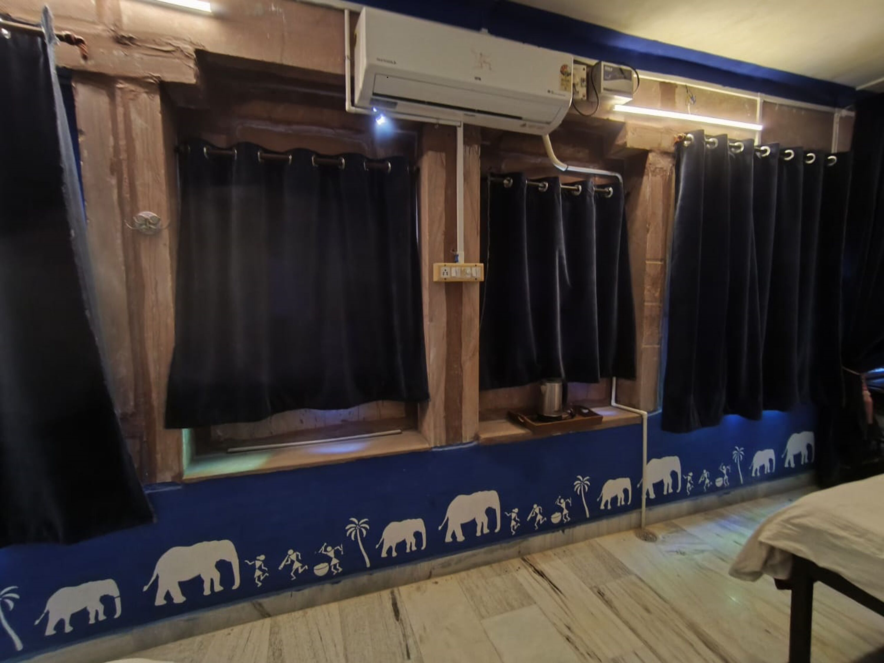 In-room safe, free WiFi