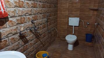 Traditional Room | In-room safe, free WiFi