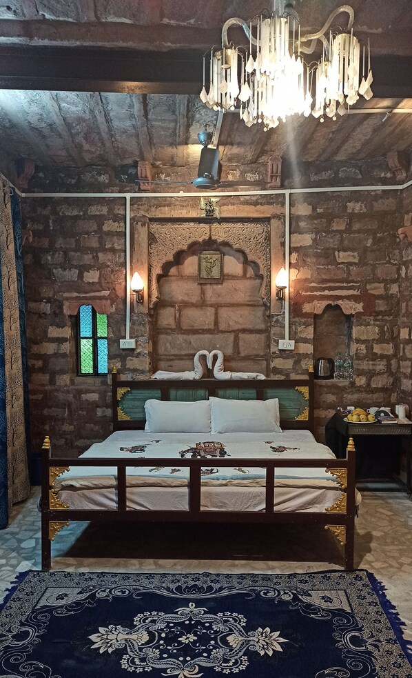 Tavanomainen huone | 1 makuuhuone, tallelokero huoneessa, ilmainen Wi-Fi