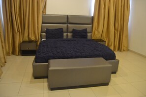 3 Schlafzimmer, Zimmersafe, Bügeleisen/Bügelbrett, kostenloses WLAN