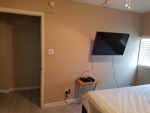 2 slaapkamers, een strijkplank/strijkijzer, wifi, beddengoed
